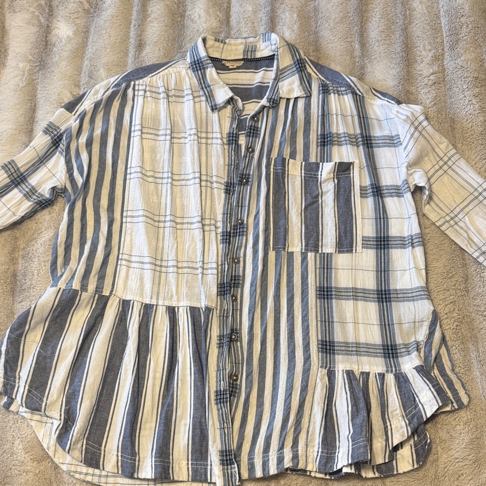 Women’s Pilcro top size S/M